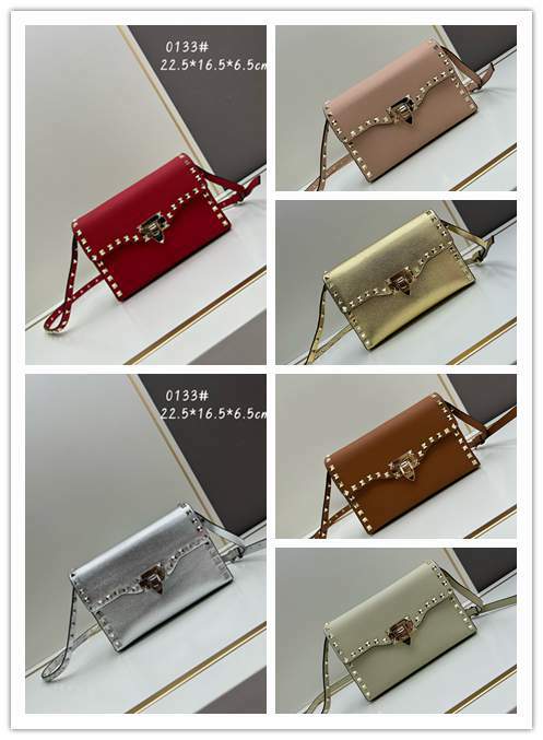 Picture of Valentino Handbags _SKUfw212757877fw